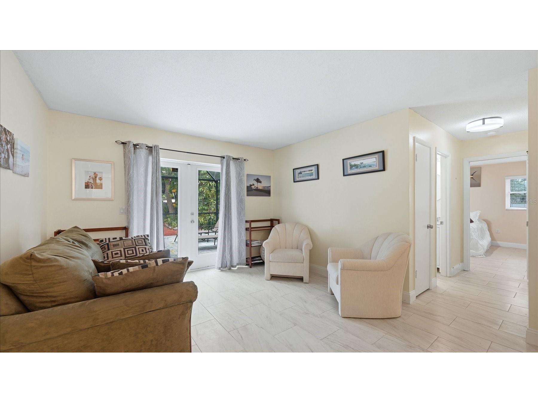 6233 Rockefeller Avenue Sarasota FL 34231 A4695266 image12