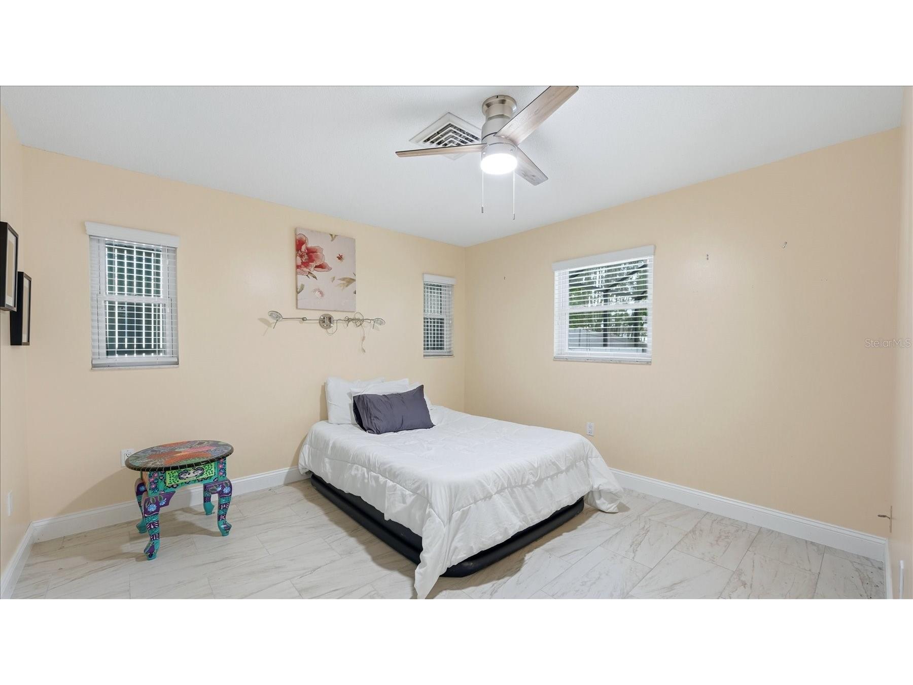 6233 Rockefeller Avenue Sarasota FL 34231 A4695266 image21