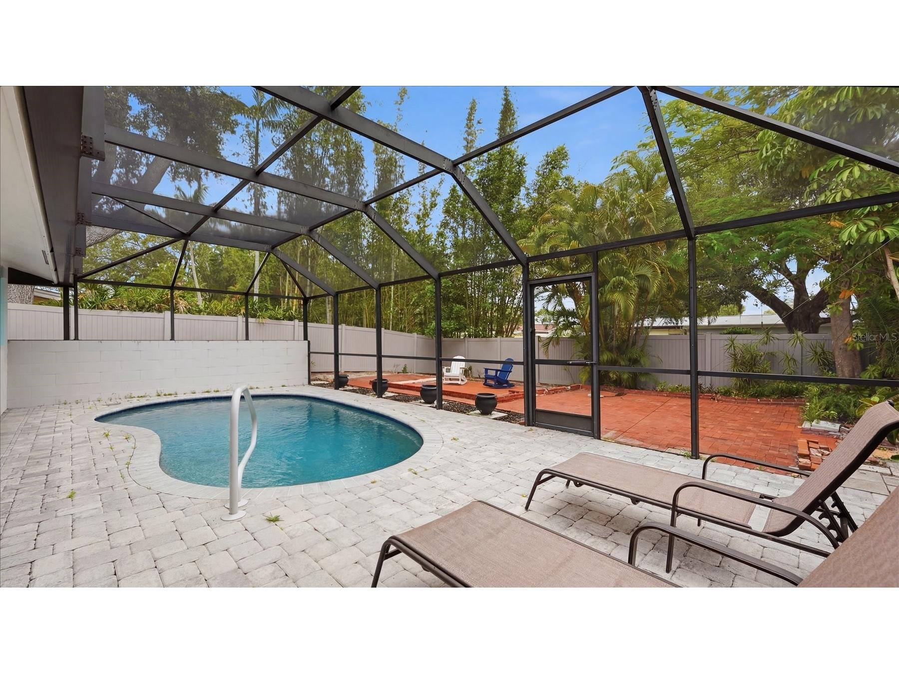 6233 Rockefeller Avenue Sarasota FL 34231 A4695266 image28