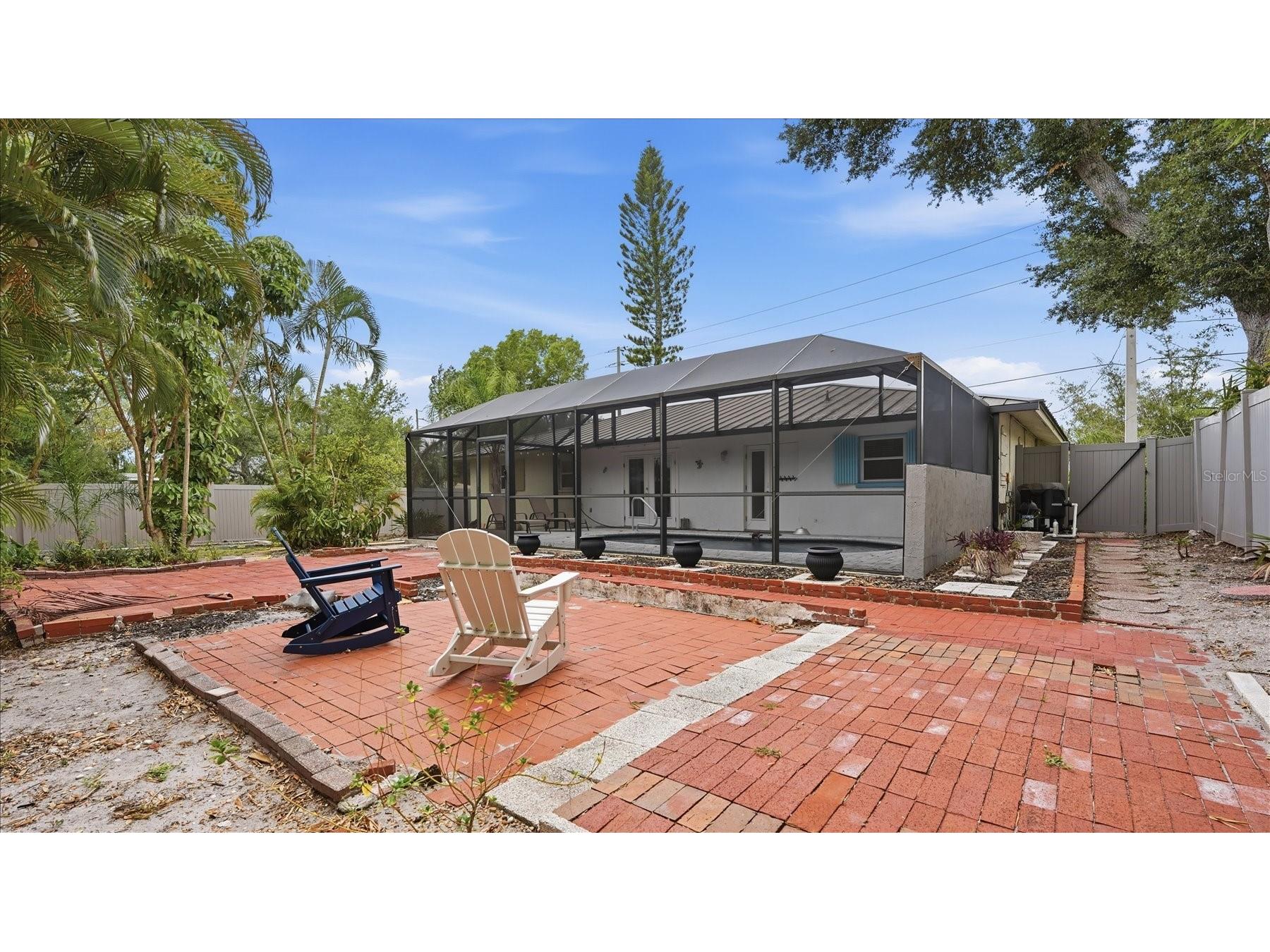 6233 Rockefeller Avenue Sarasota FL 34231 A4695266 image31