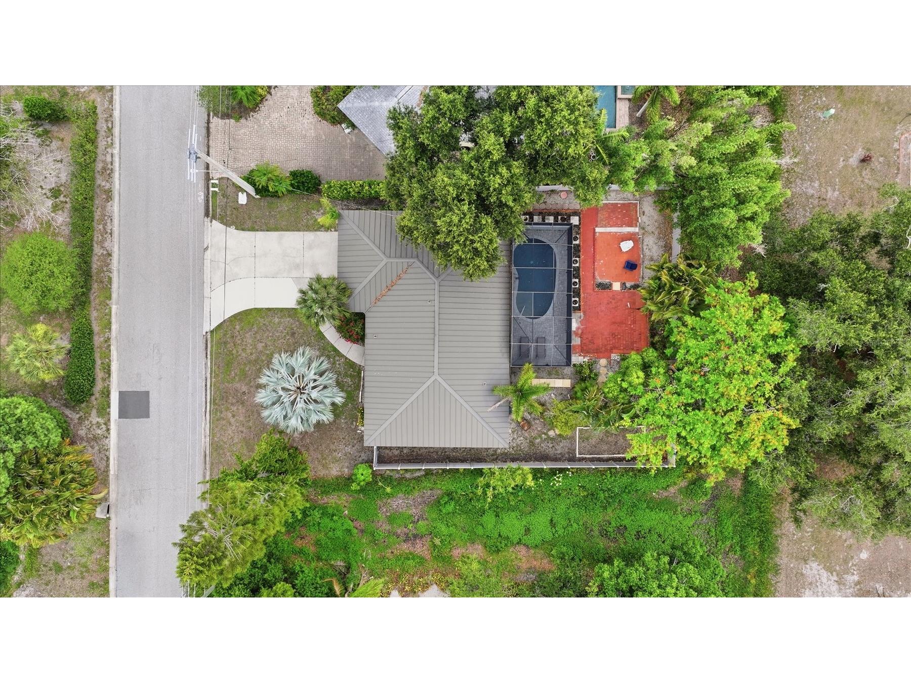 6233 Rockefeller Avenue Sarasota FL 34231 A4695266 image32