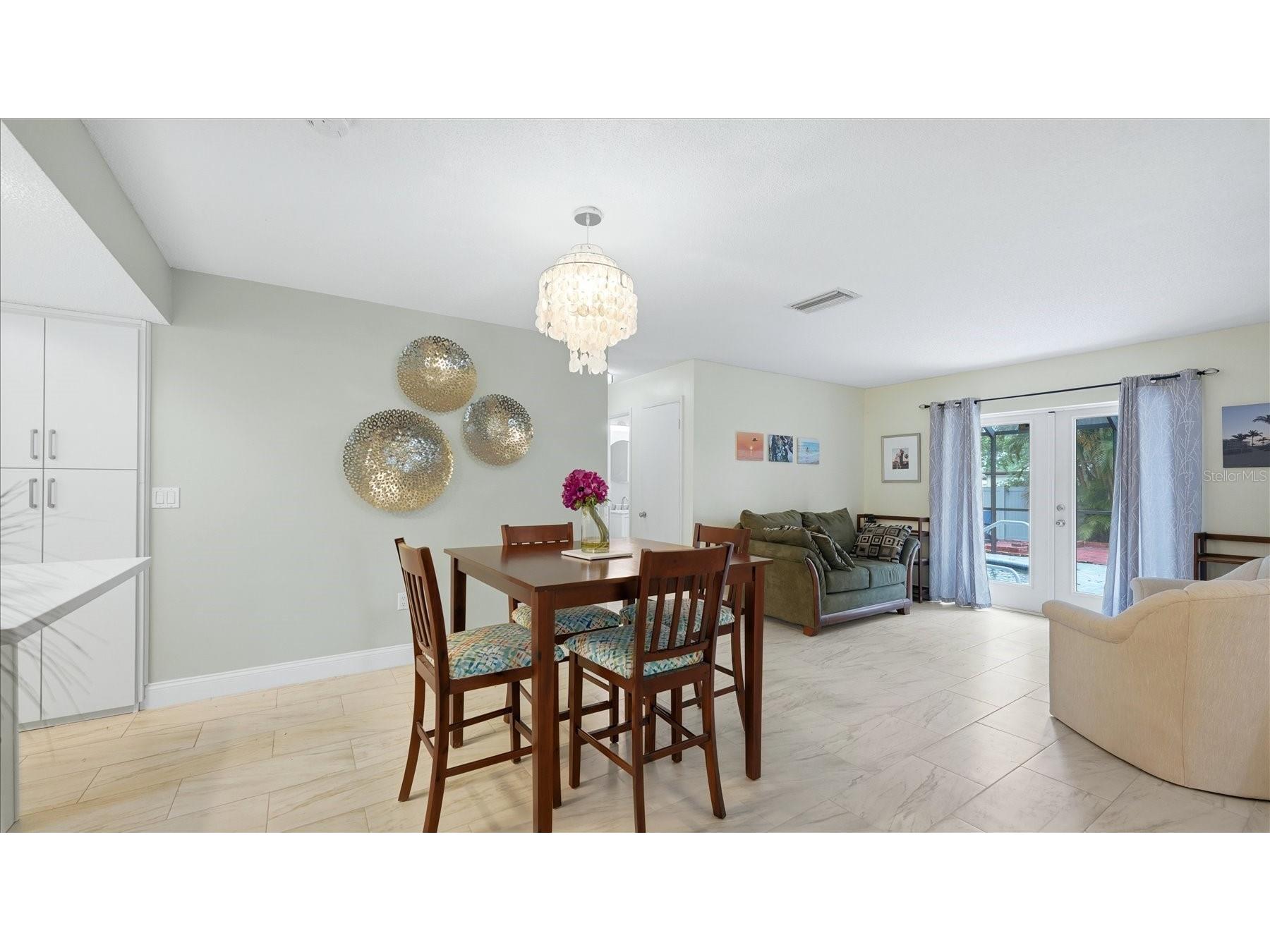 6233 Rockefeller Avenue Sarasota FL 34231 A4695266 image8