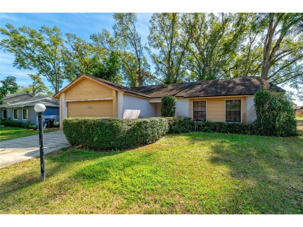 6233 Sparling Hills Circle Orlando FL 32808 O6276637 image1