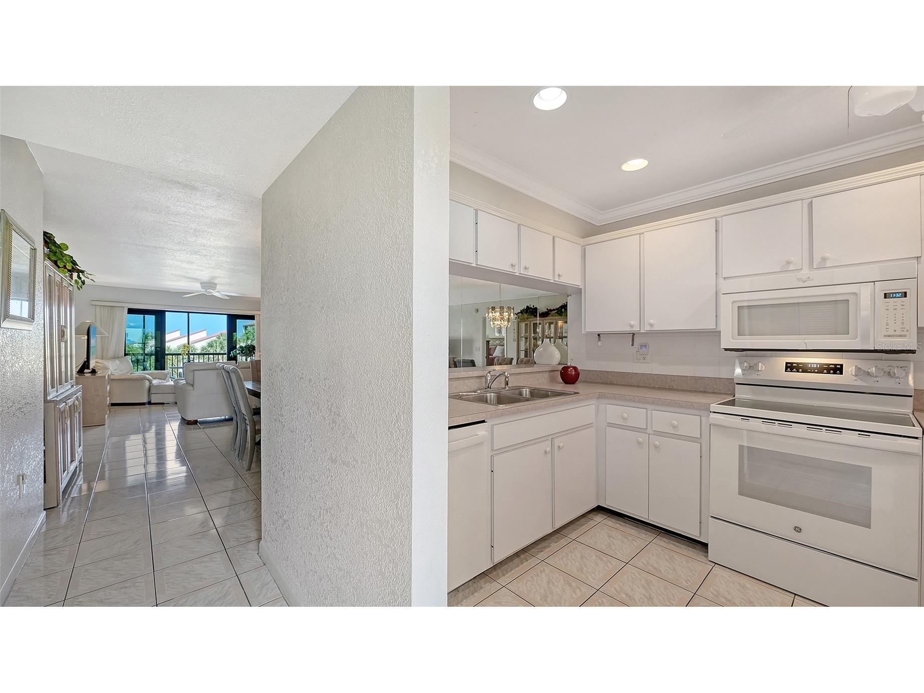6234 Midnight Pass Road #307 Sarasota FL 34242 - GULF OF MEXICO A4692040 image3