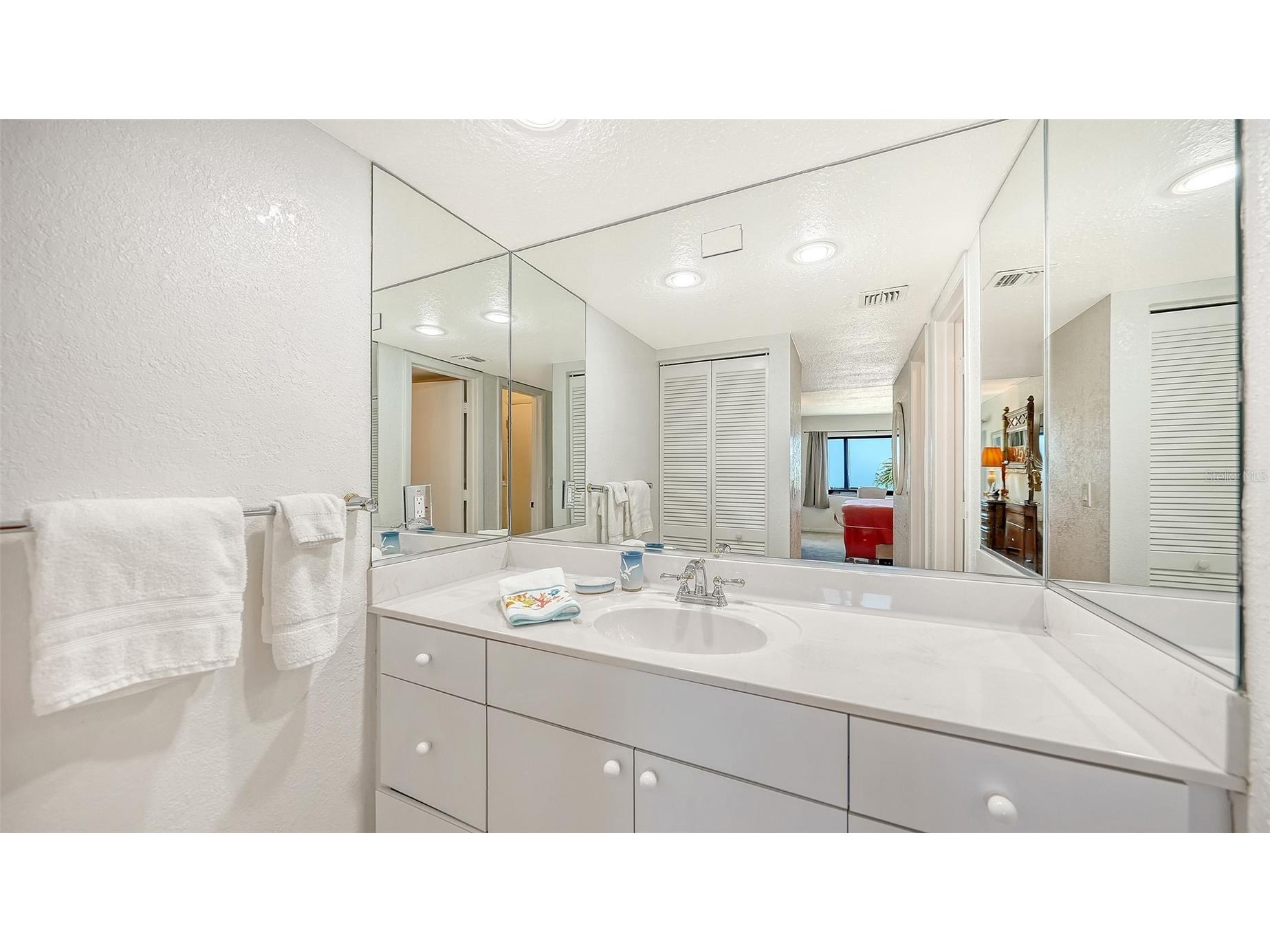 6234 Midnight Pass Road #307 Sarasota FL 34242 - GULF OF MEXICO A4692040 image30