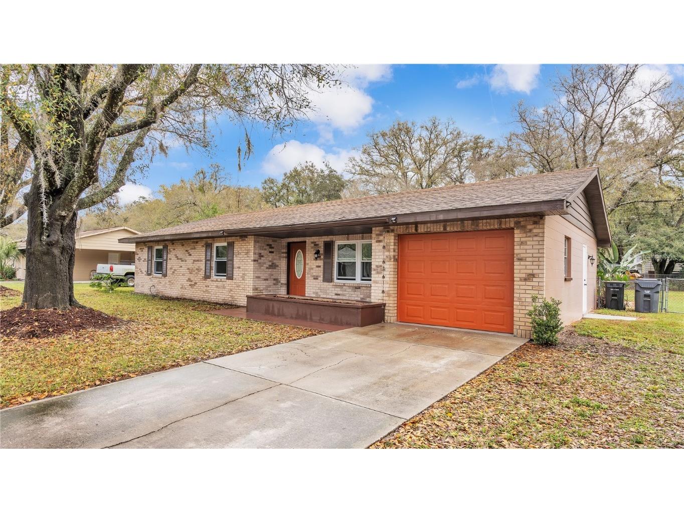 6234 Sweetwater Drive E Lakeland FL 33811 T3504568 image1