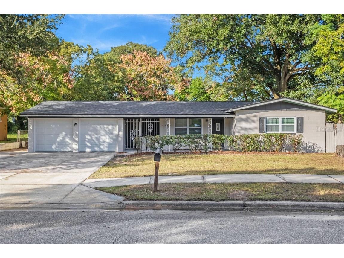 6235 Hialeah Street Orlando FL 32808 O6158864 image1