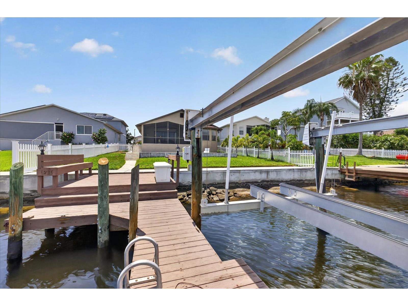 6236 Bayside Drive New Port Richey FL 34652 - GULF W7885614 image48