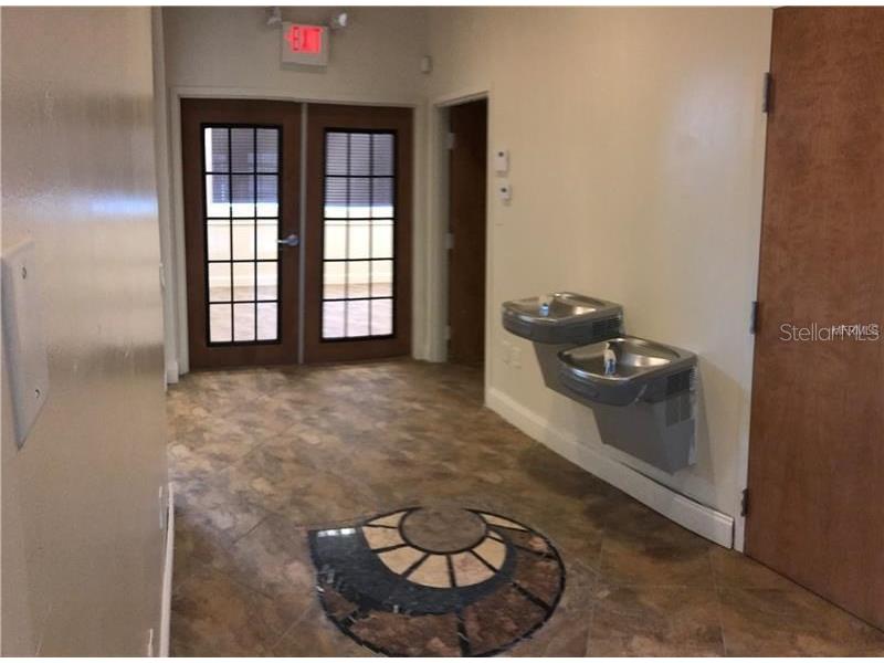 6236 Kingspointe Parkway #7 Orlando FL 32819 O6404993 image3