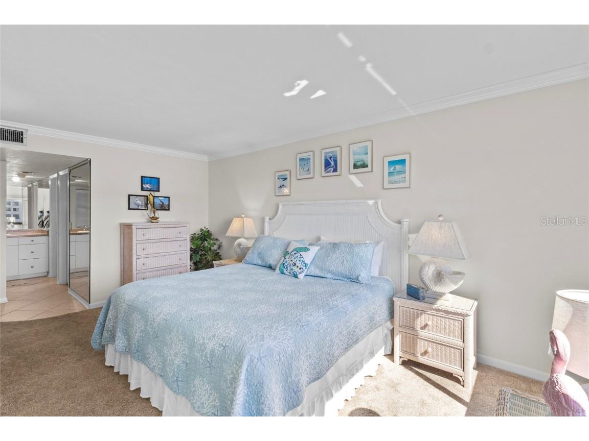 6236 Midnight Pass Road #305 Sarasota FL 34242 A4671409 image11
