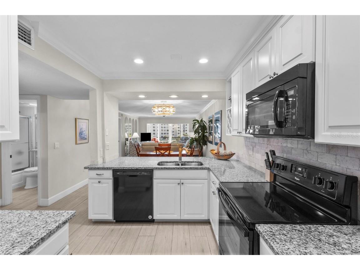 6236 Midnight Pass Road #305 Sarasota FL 34242 A4671409 image8