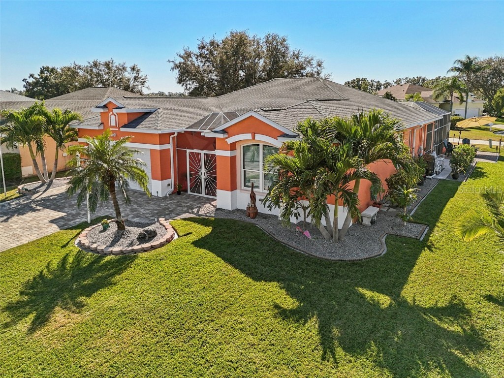 6236 Weymouth Drive Sarasota FL 34238 P4937061 image1