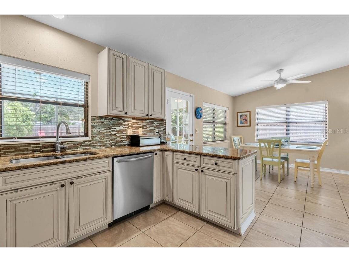 6237 13th Avenue S Gulfport FL 33707 TB8419098 image10