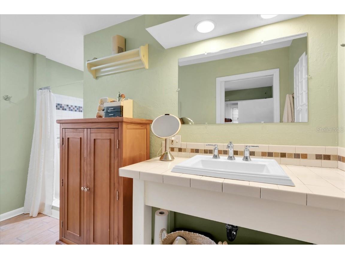 6237 13th Avenue S Gulfport FL 33707 TB8419098 image16