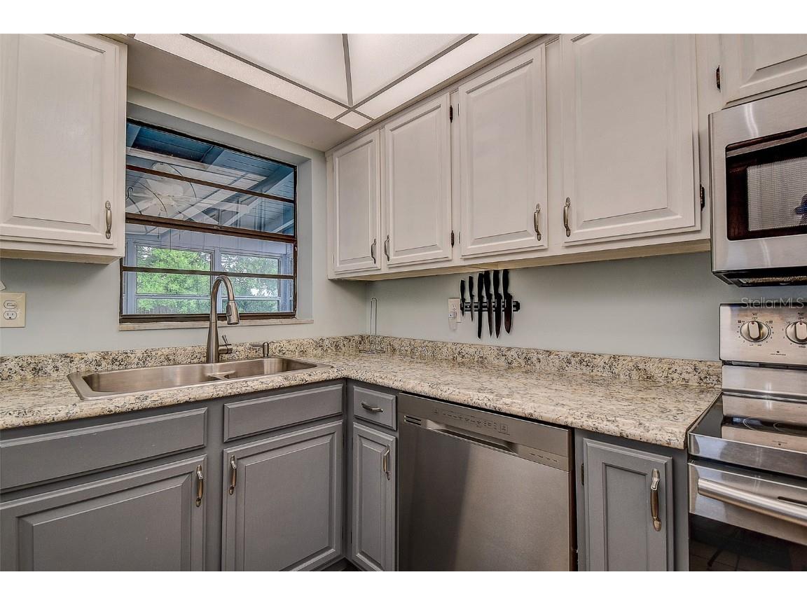 6237 Dalton Street Spring Hill FL 34606 TB8434759 image3