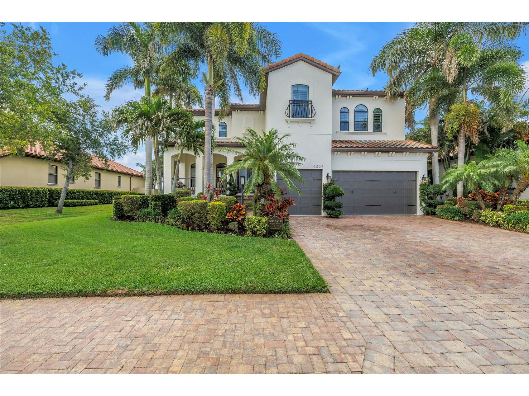 6237 Signature Pointe Lane Bradenton FL 34210 A4694408 image1