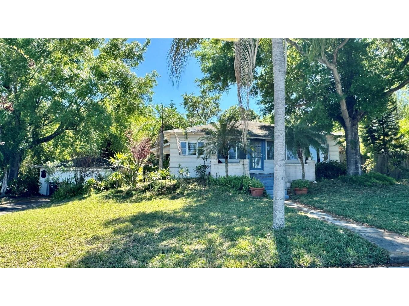 624 Ambassador Avenue Eustis FL 32726 - LAKE GRACIE G5079857 image1