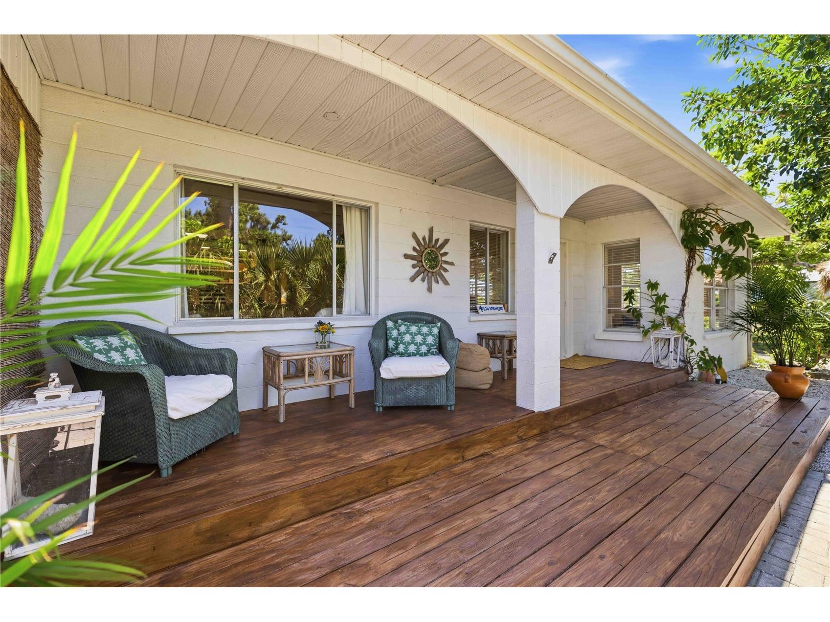 624 Bayshore Road Nokomis FL 34275 N6143903 image1