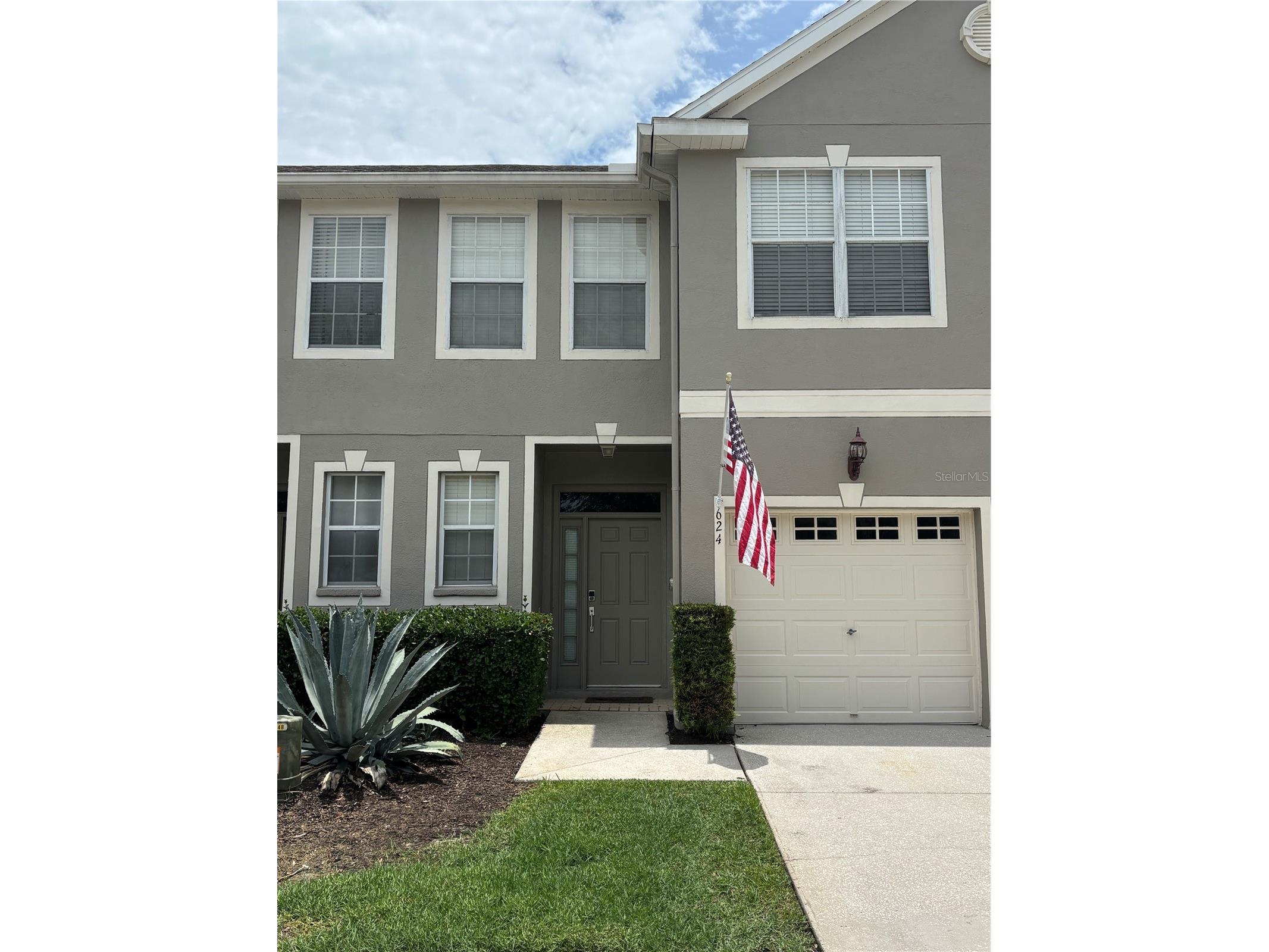624 Black Lion Drive NE Saint Petersburg FL 33716 TB8515050 image1