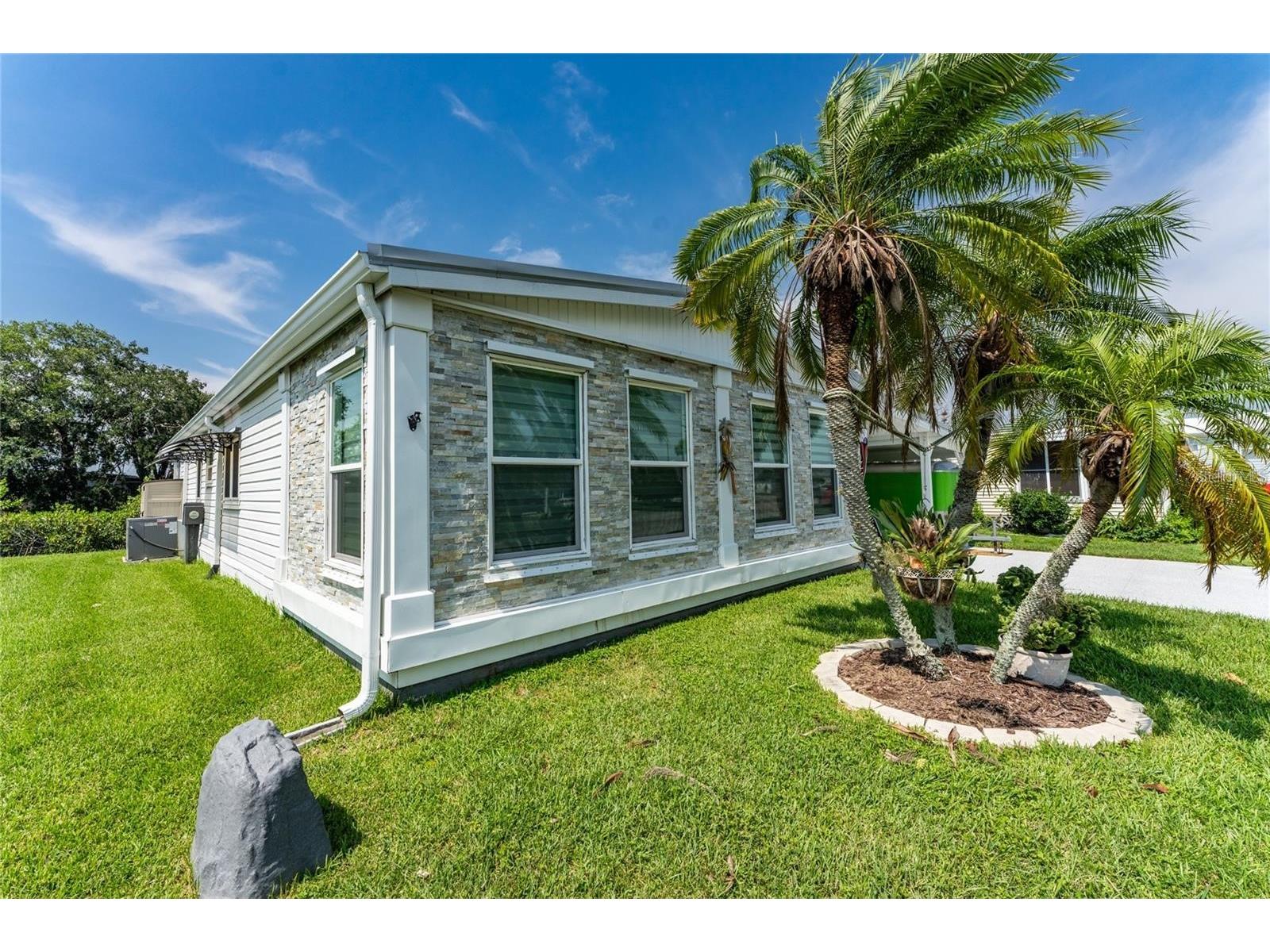 624 Blackburn Boulevard North Port FL 34287 D6148020 image4