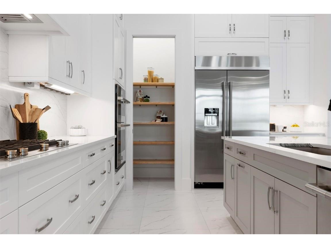 624 Blue Shell Loop Sarasota FL 34240 A4633383 image16