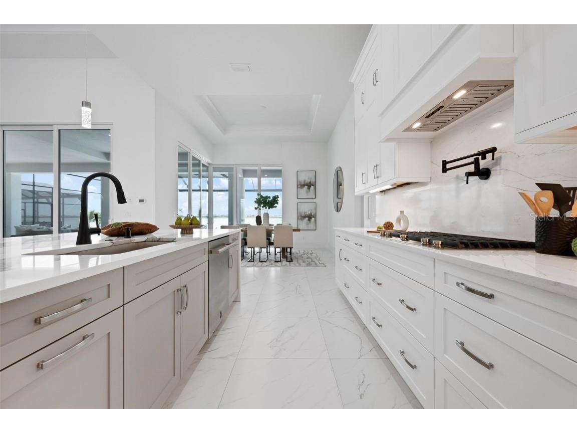 624 Blue Shell Loop Sarasota FL 34240 A4633383 image19