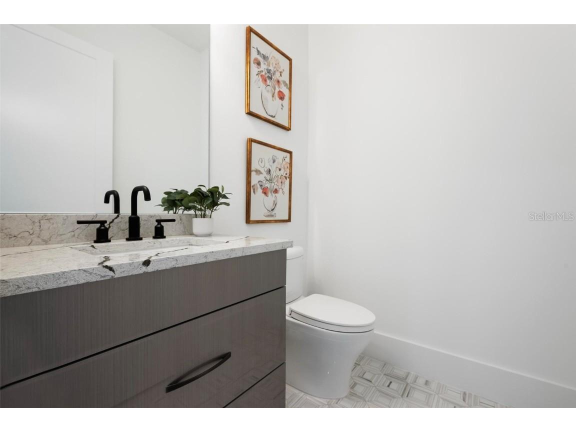 624 Blue Shell Loop Sarasota FL 34240 A4633383 image44