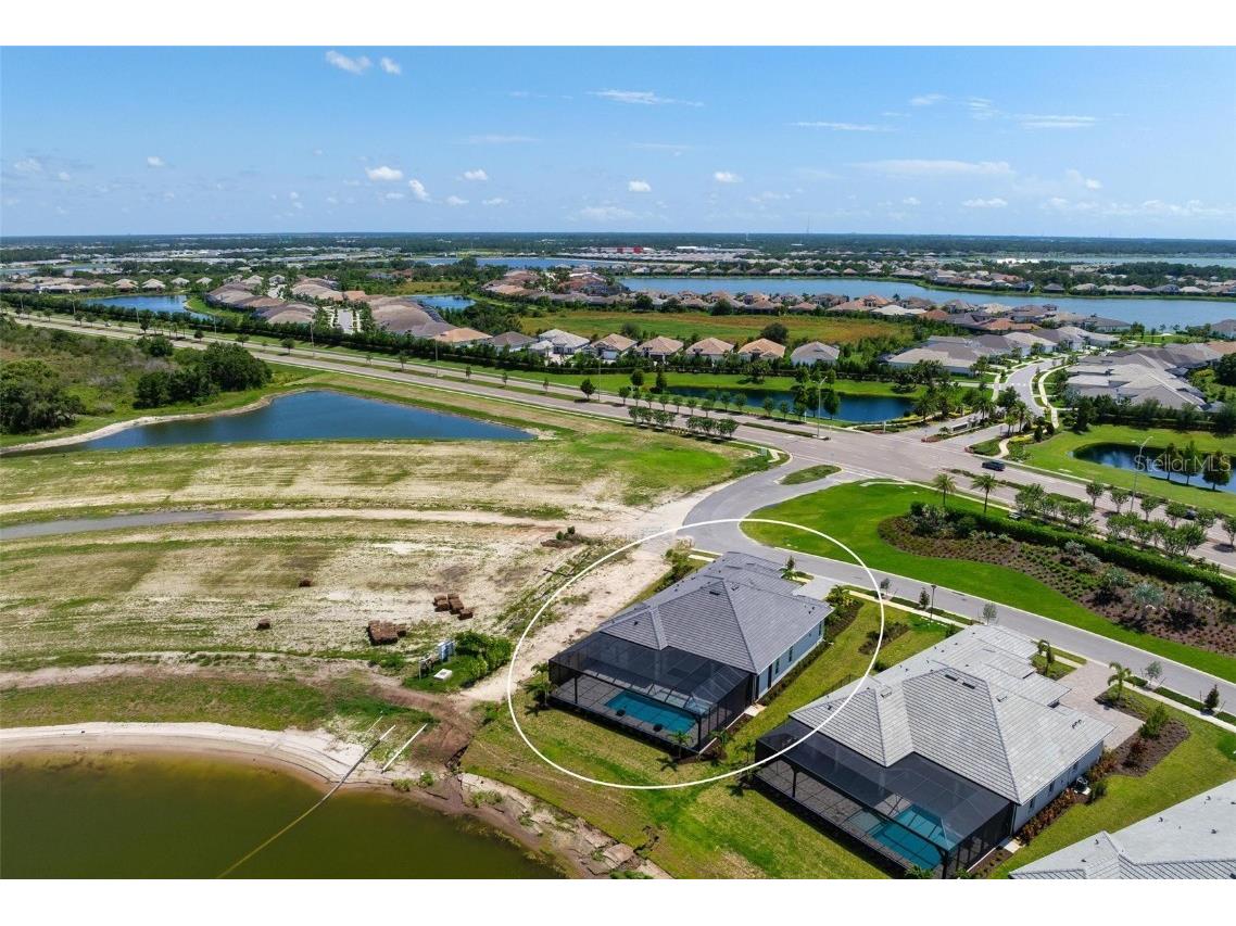 624 Blue Shell Loop Sarasota FL 34240 A4633383 image58