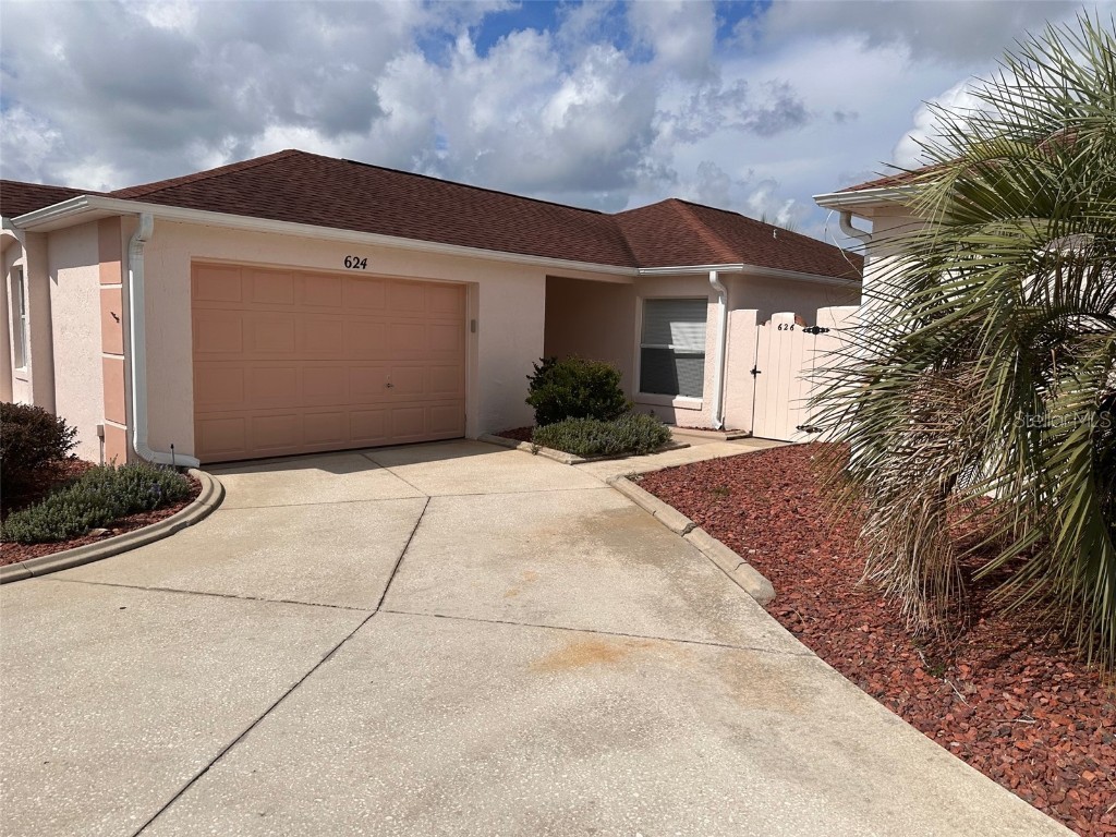 624 Delgado Avenue Lady Lake FL 32159 OM664214 image1