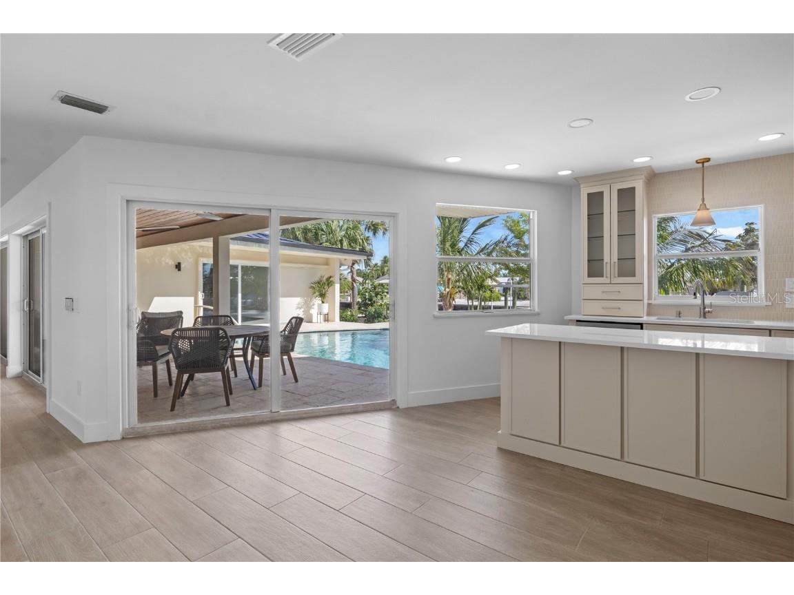 624 Dundee Lane Holmes Beach FL 34217 A4665745 image19