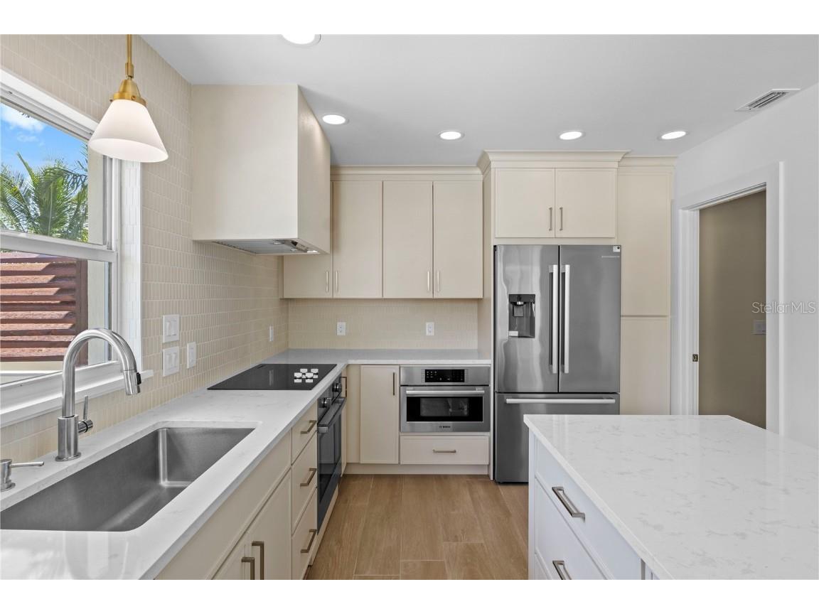 624 Dundee Lane Holmes Beach FL 34217 A4665745 image22