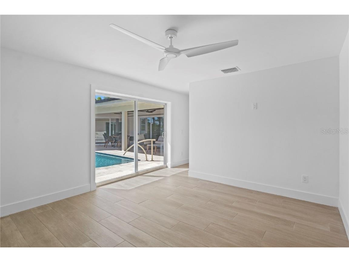 624 Dundee Lane Holmes Beach FL 34217 A4665745 image28