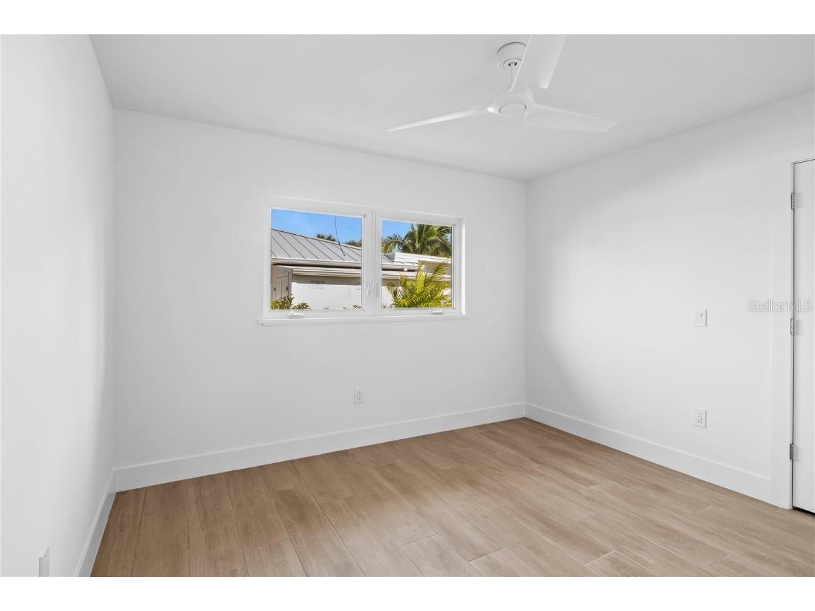 624 Dundee Lane Holmes Beach FL 34217 A4665745 image36