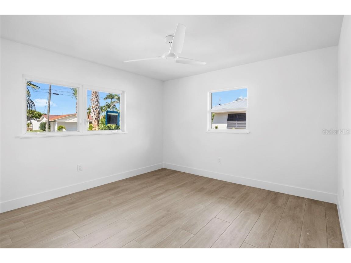 624 Dundee Lane Holmes Beach FL 34217 A4665745 image39