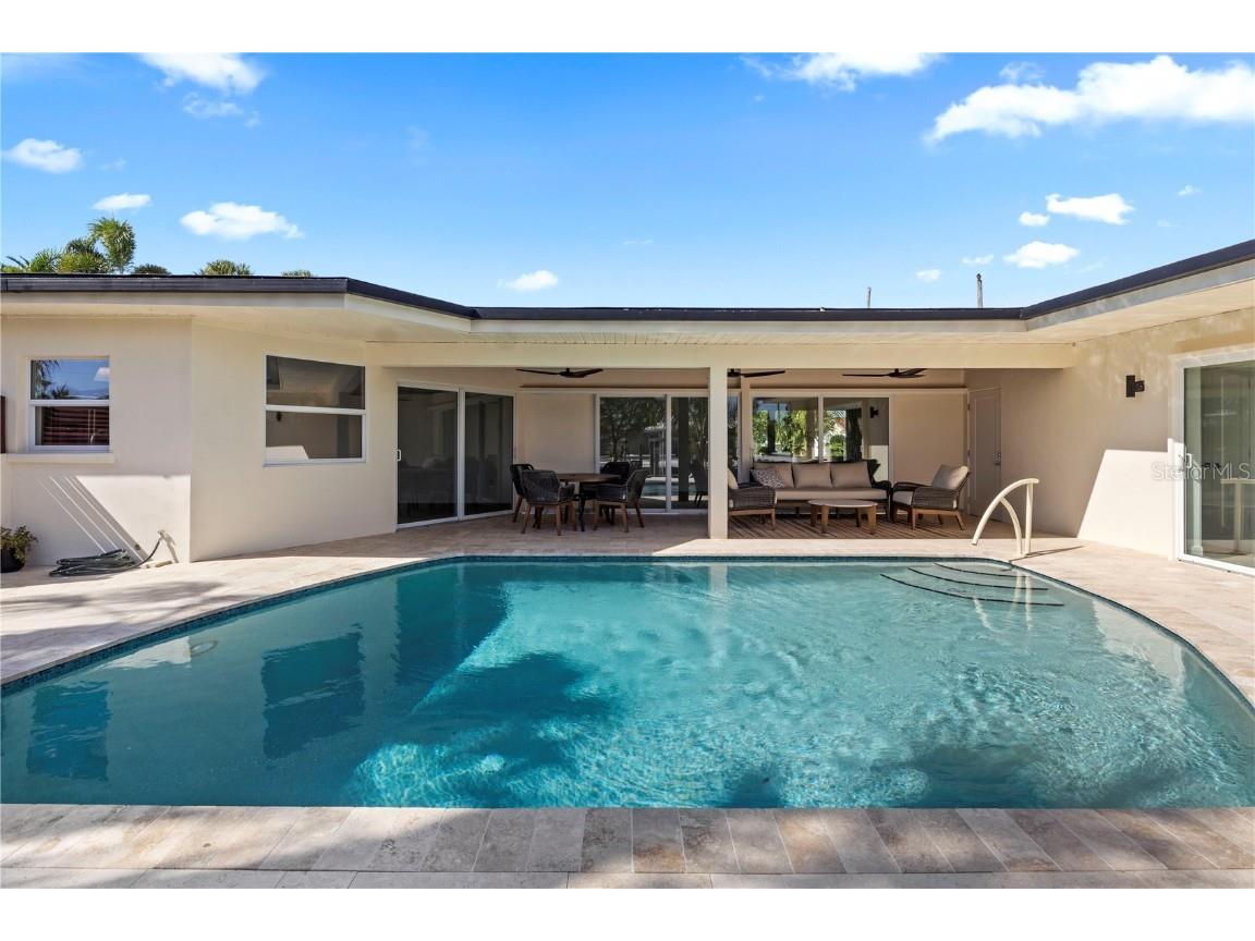 624 Dundee Lane Holmes Beach FL 34217 A4665745 image7