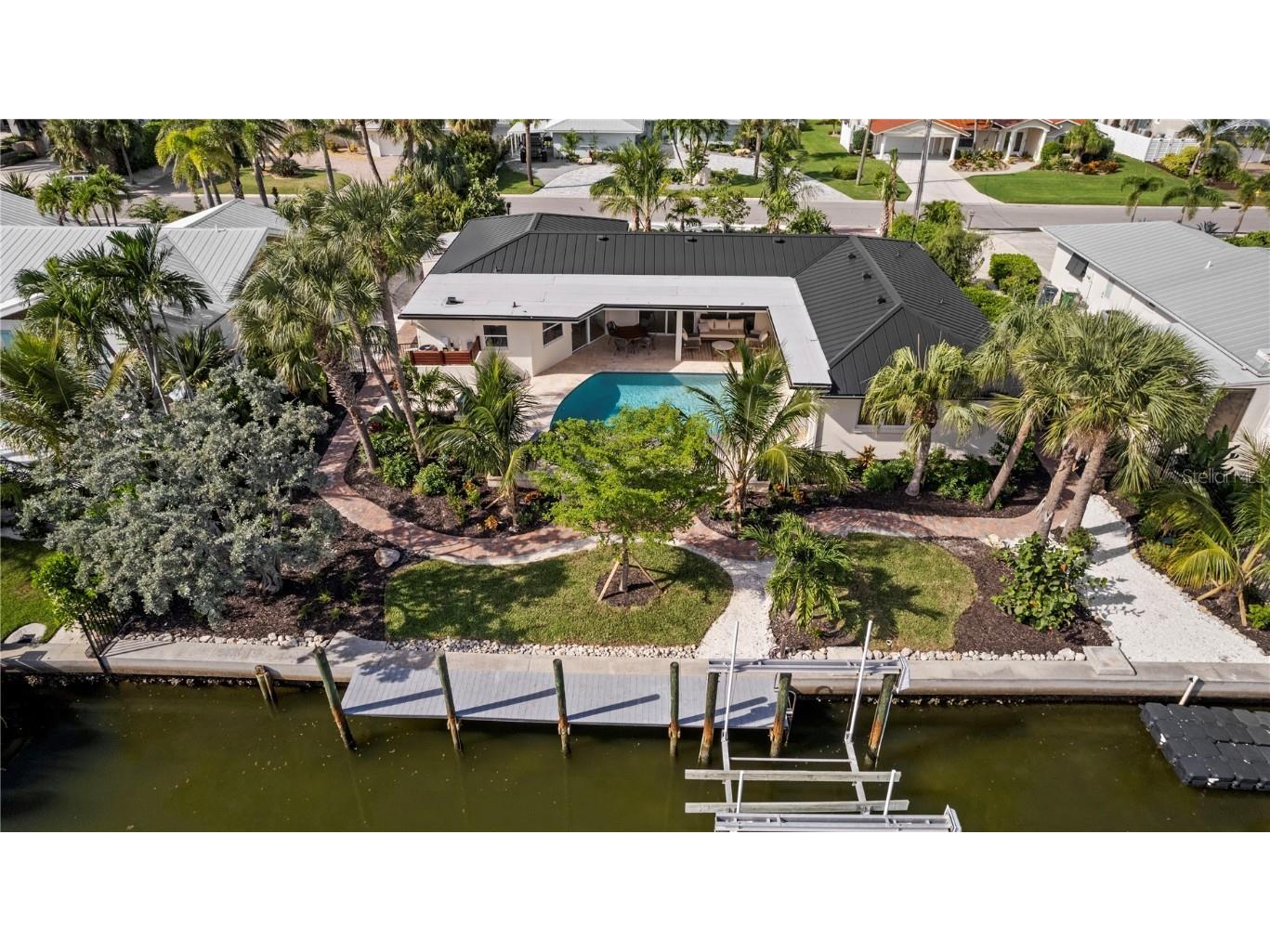 624 Dundee Lane Holmes Beach FL 34217 A4665745 image79