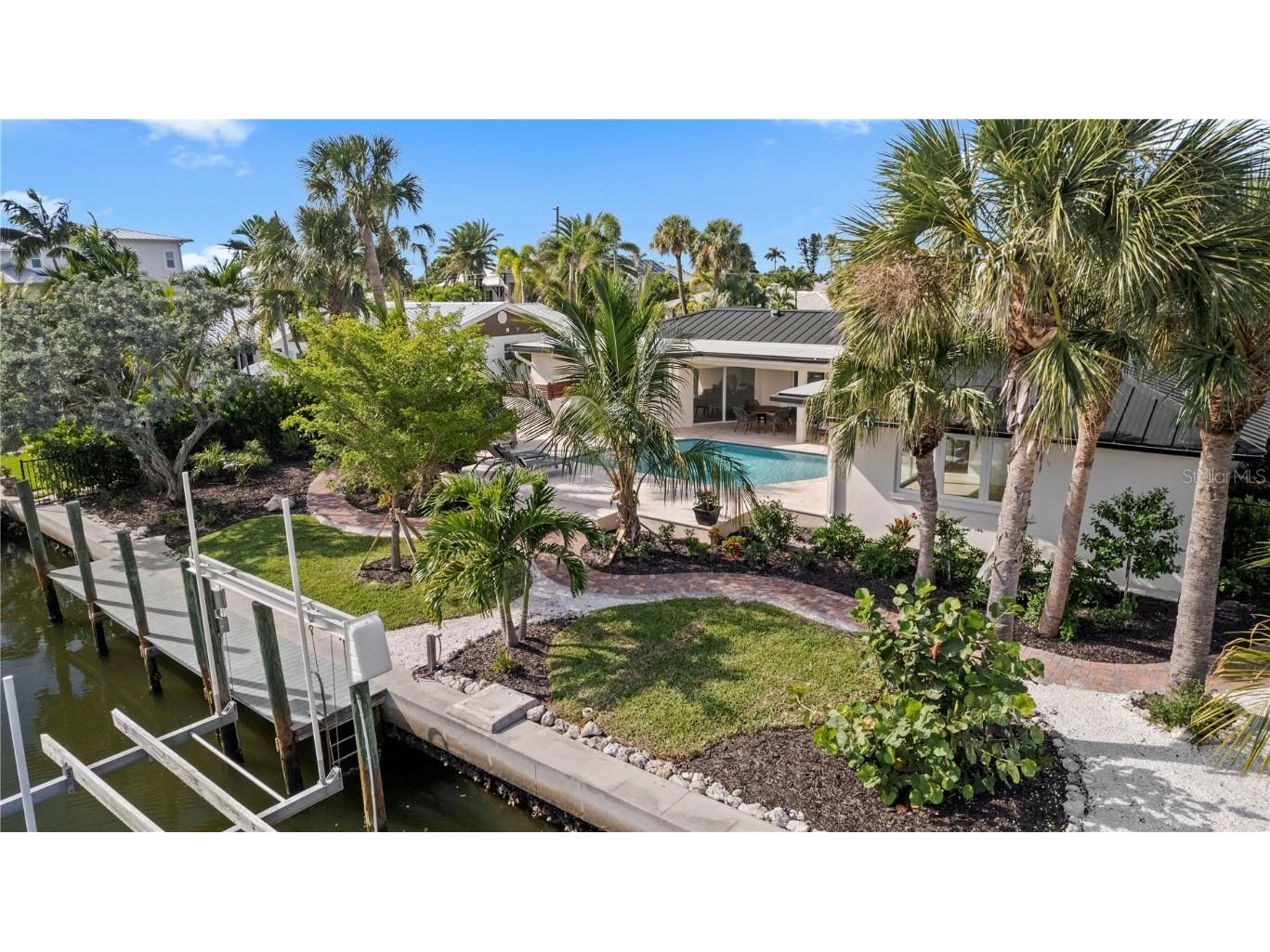 624 Dundee Lane Holmes Beach FL 34217 A4665745 image80