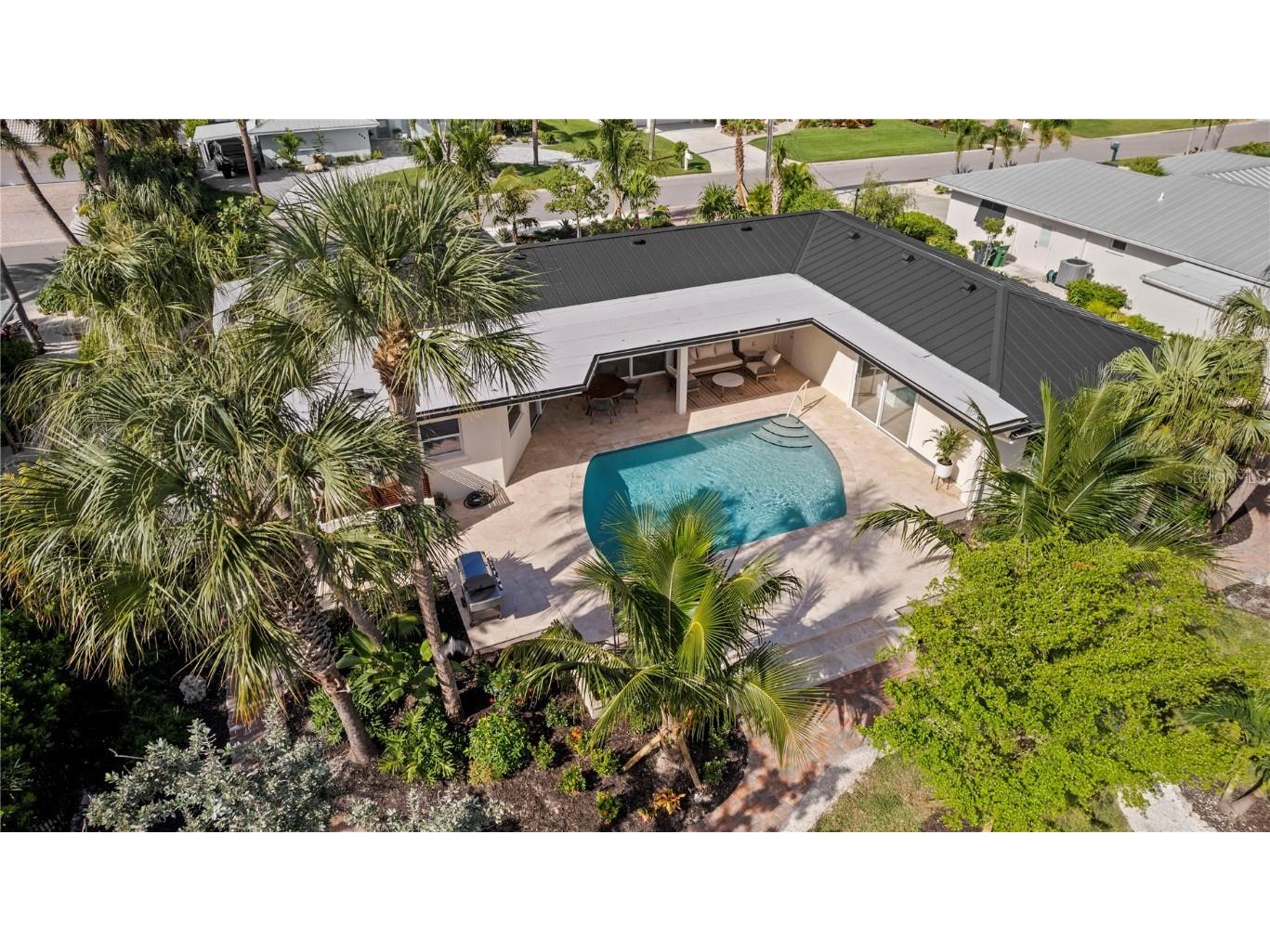 624 Dundee Lane Holmes Beach FL 34217 A4665745 image81