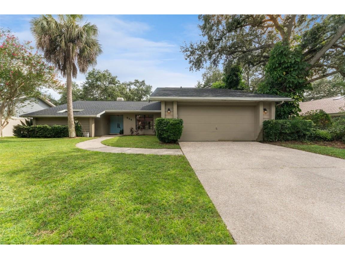 624 Fayette Drive N Safety Harbor FL 34695 U8248286 image1