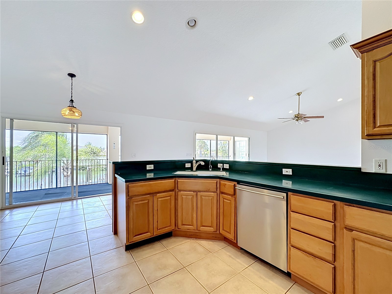 624 Kingston Court Apollo Beach FL 33572 TB8504604 image27