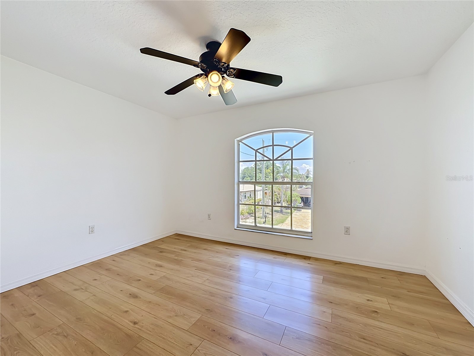 624 Kingston Court Apollo Beach FL 33572 TB8504604 image30