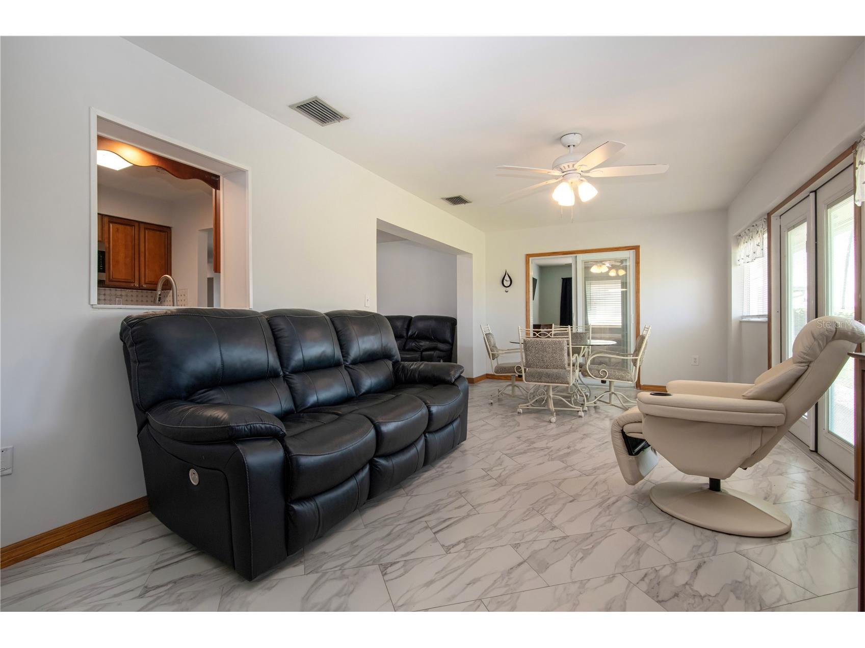 624 La Jolla Avenue Sun City Center FL 33573 TB8519851 image23