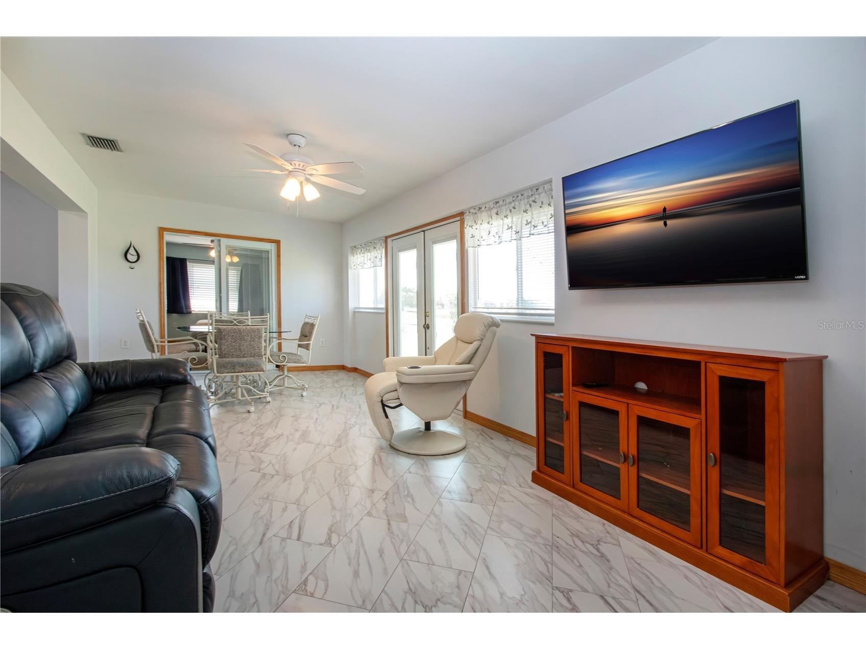 624 La Jolla Avenue Sun City Center FL 33573 TB8519851 image25