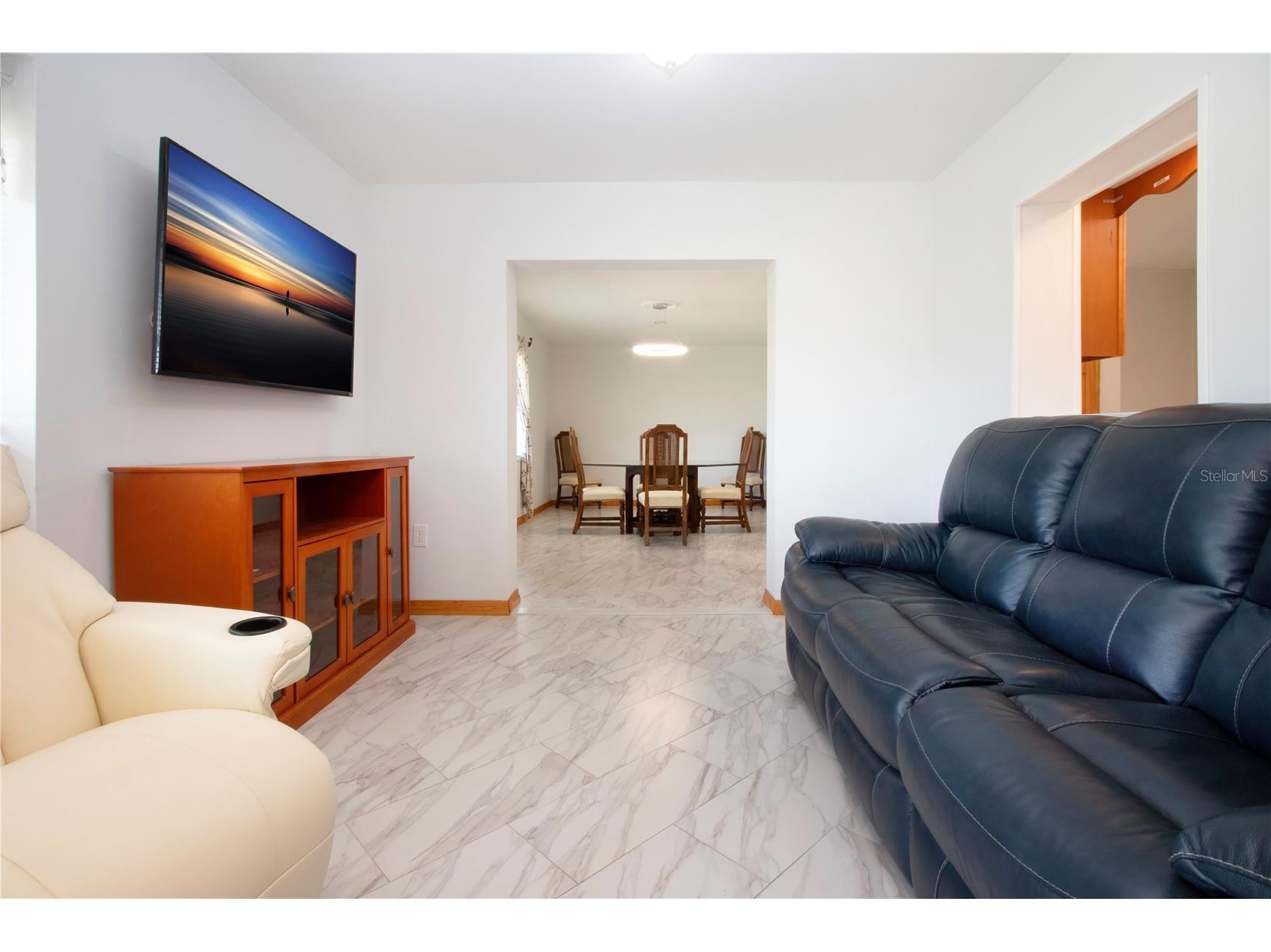 624 La Jolla Avenue Sun City Center FL 33573 TB8519851 image26