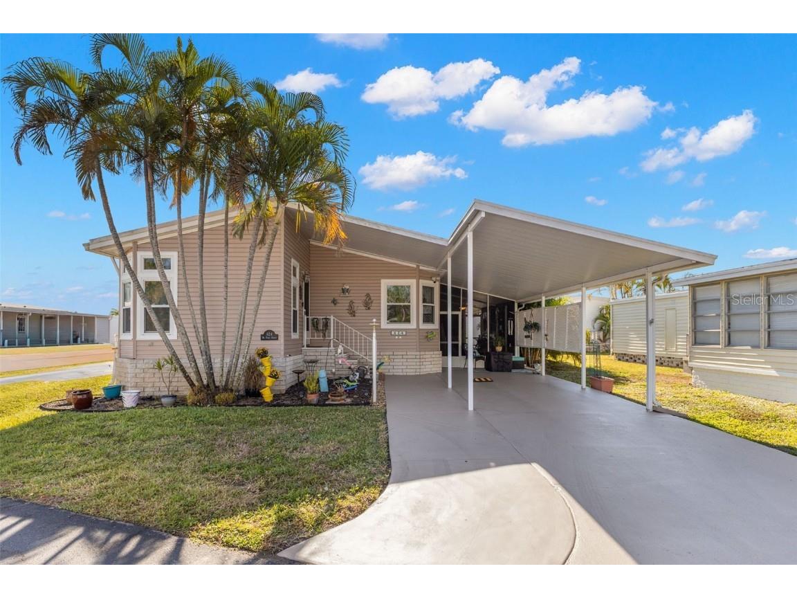 624 Mount Piney Avenue NE #703 Saint Petersburg FL 33702 - TAMPA BAY TB8450713 image1