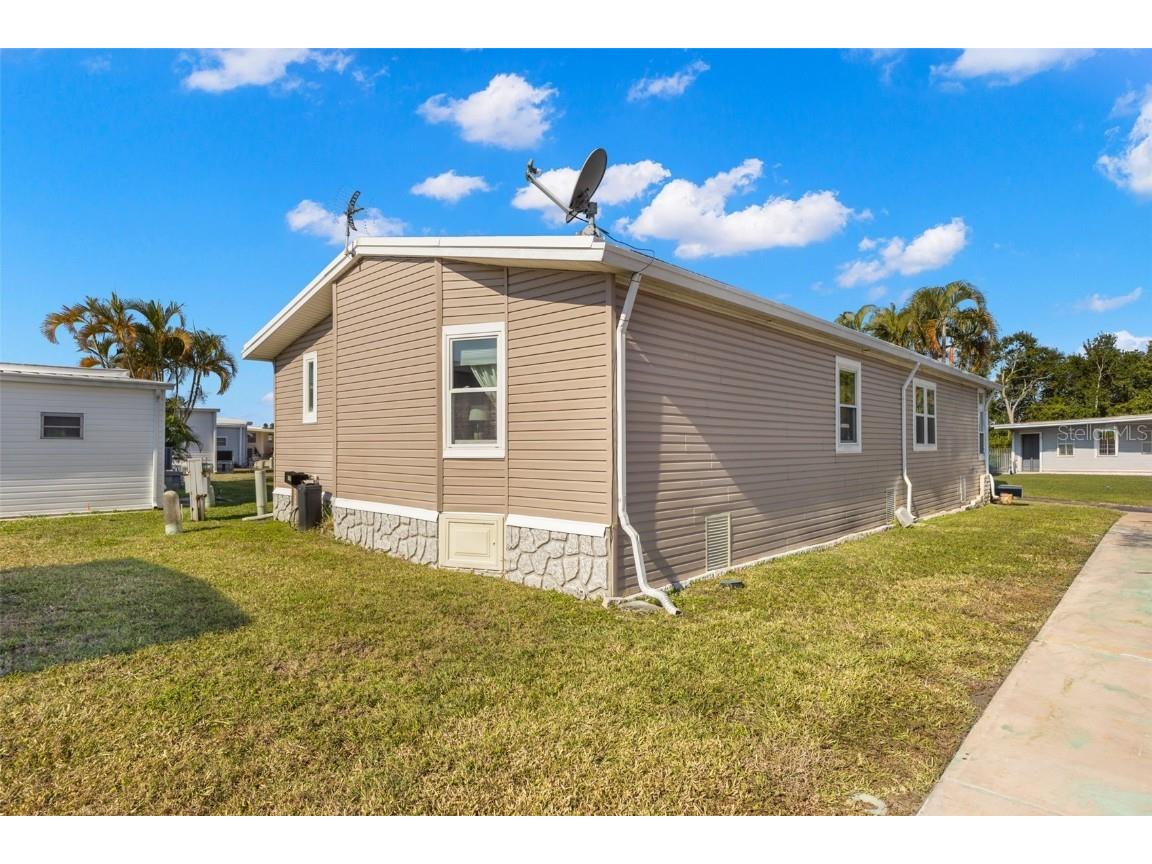 624 Mount Piney Avenue NE #703 Saint Petersburg FL 33702 - TAMPA BAY TB8450713 image24