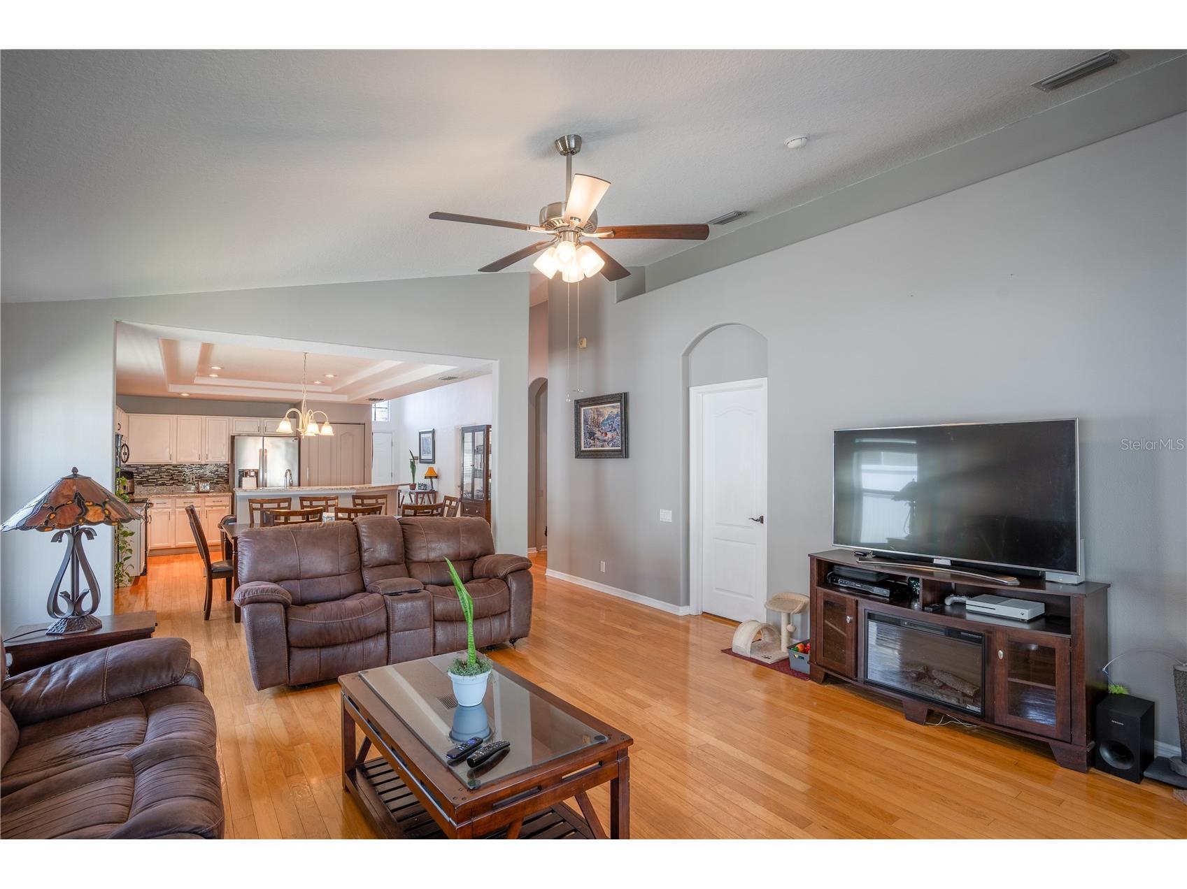 624 N Lake Boulevard Tarpon Springs FL 34689 TB8503224 image9