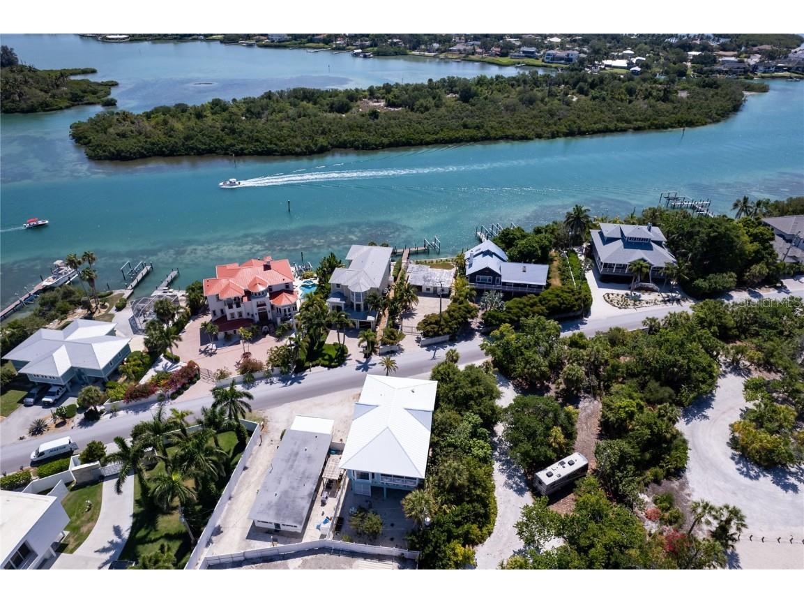 624 S Casey Key Road Nokomis FL 34275 A4650772 image1