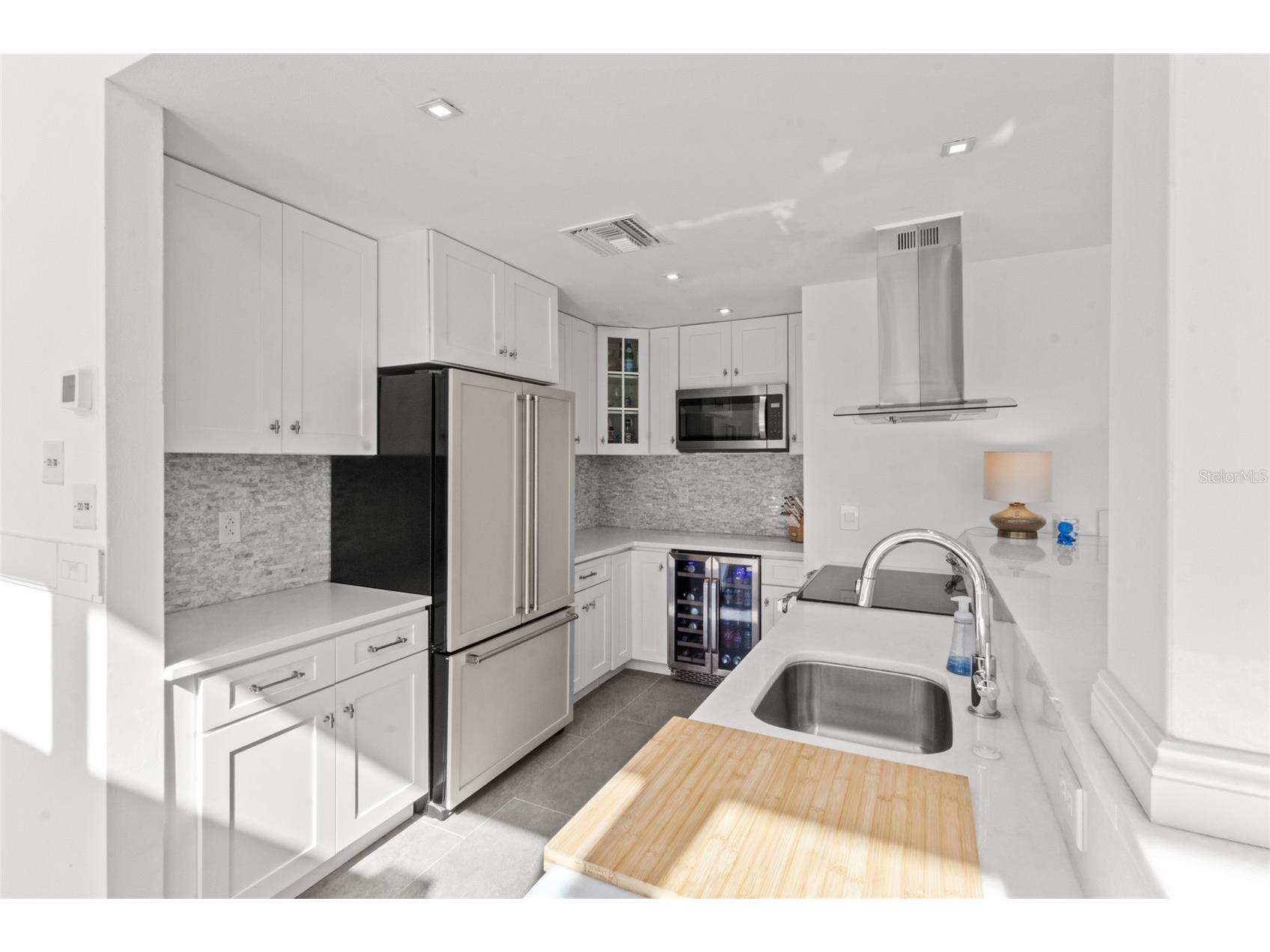 624 Saint Judes Drive Longboat Key FL 34228 - GULF OF MEXICO AND SARASOTA BA A4672840 image10