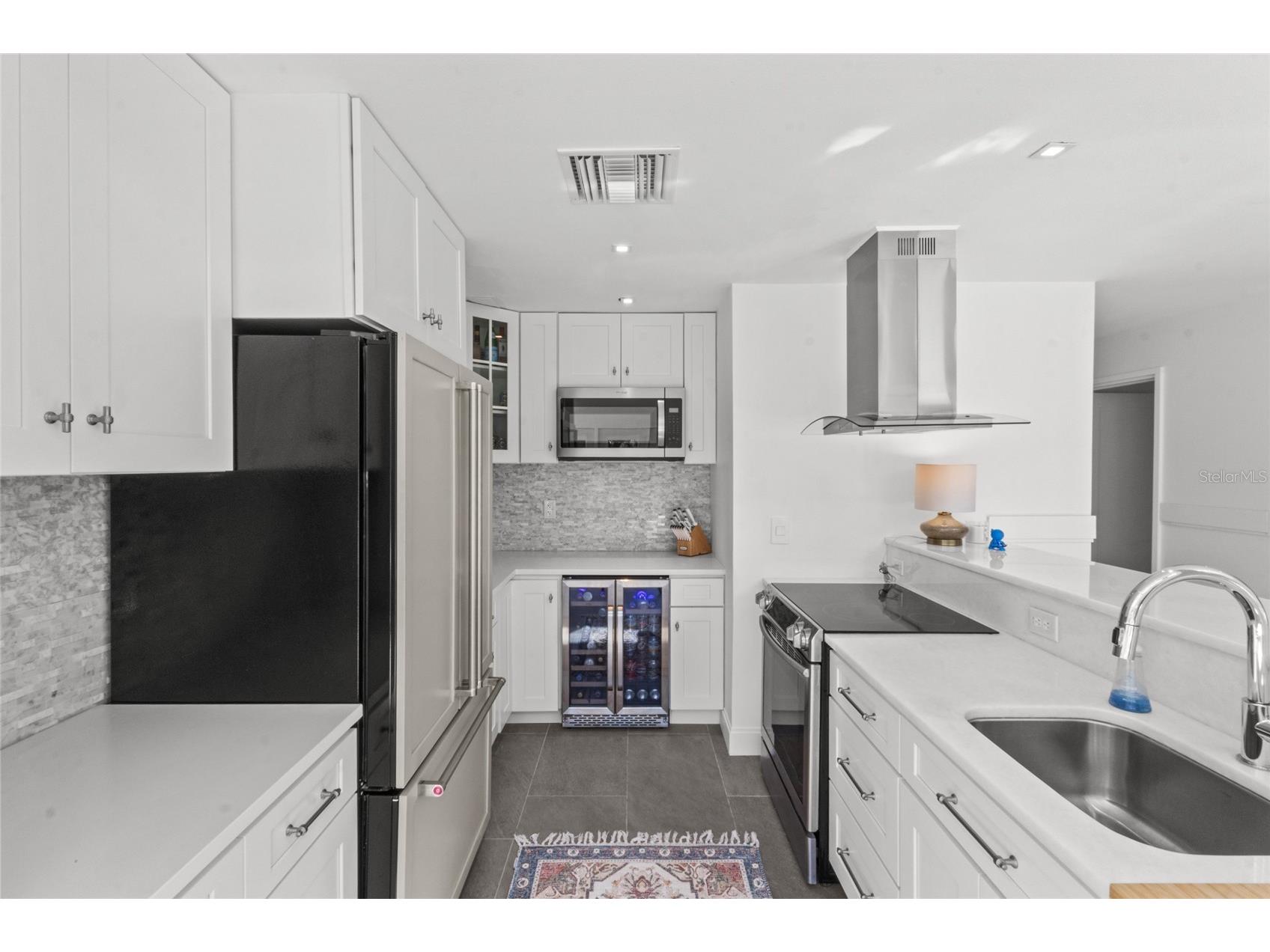 624 Saint Judes Drive Longboat Key FL 34228 - GULF OF MEXICO AND SARASOTA BA A4672840 image11